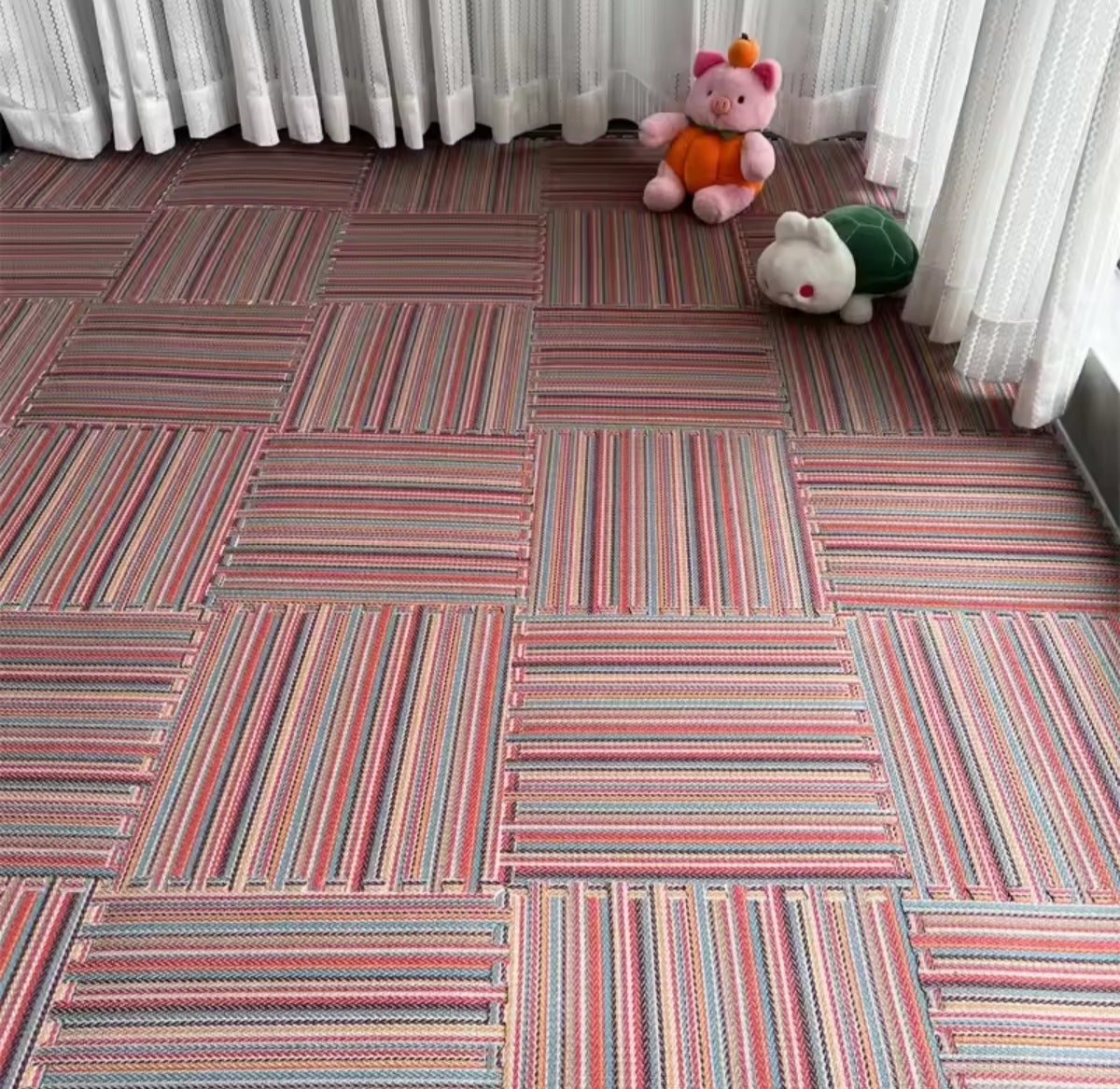 Striped splicing carpet floor mat