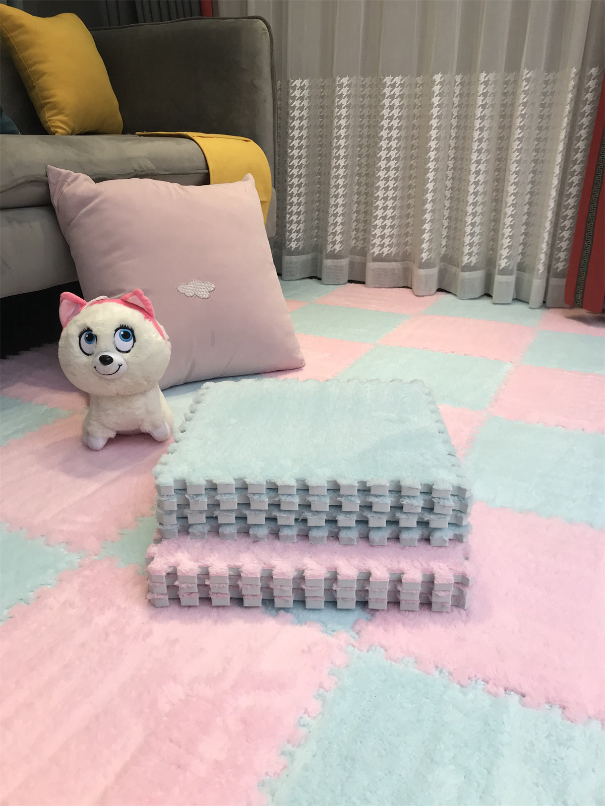 Striped splicing carpet floor mat