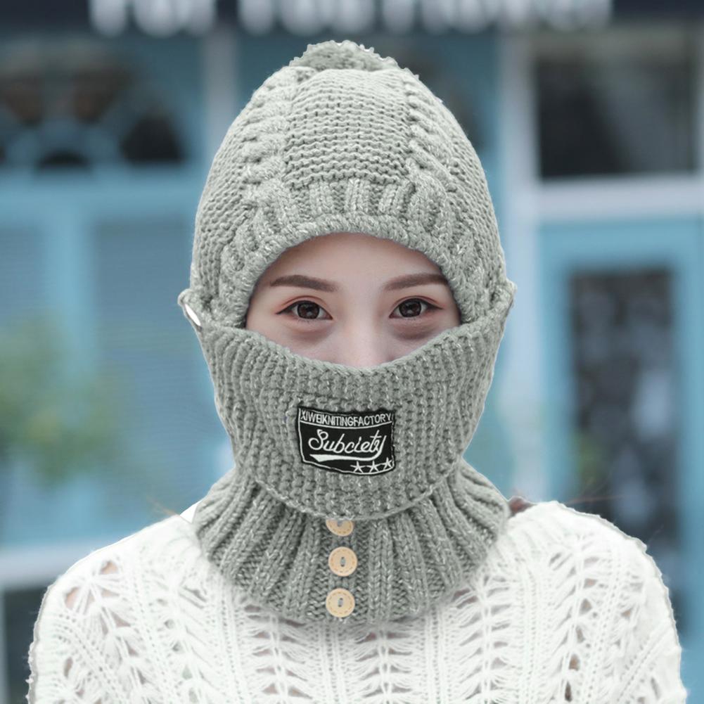 Women’s Knitted Hat & Scarf Set