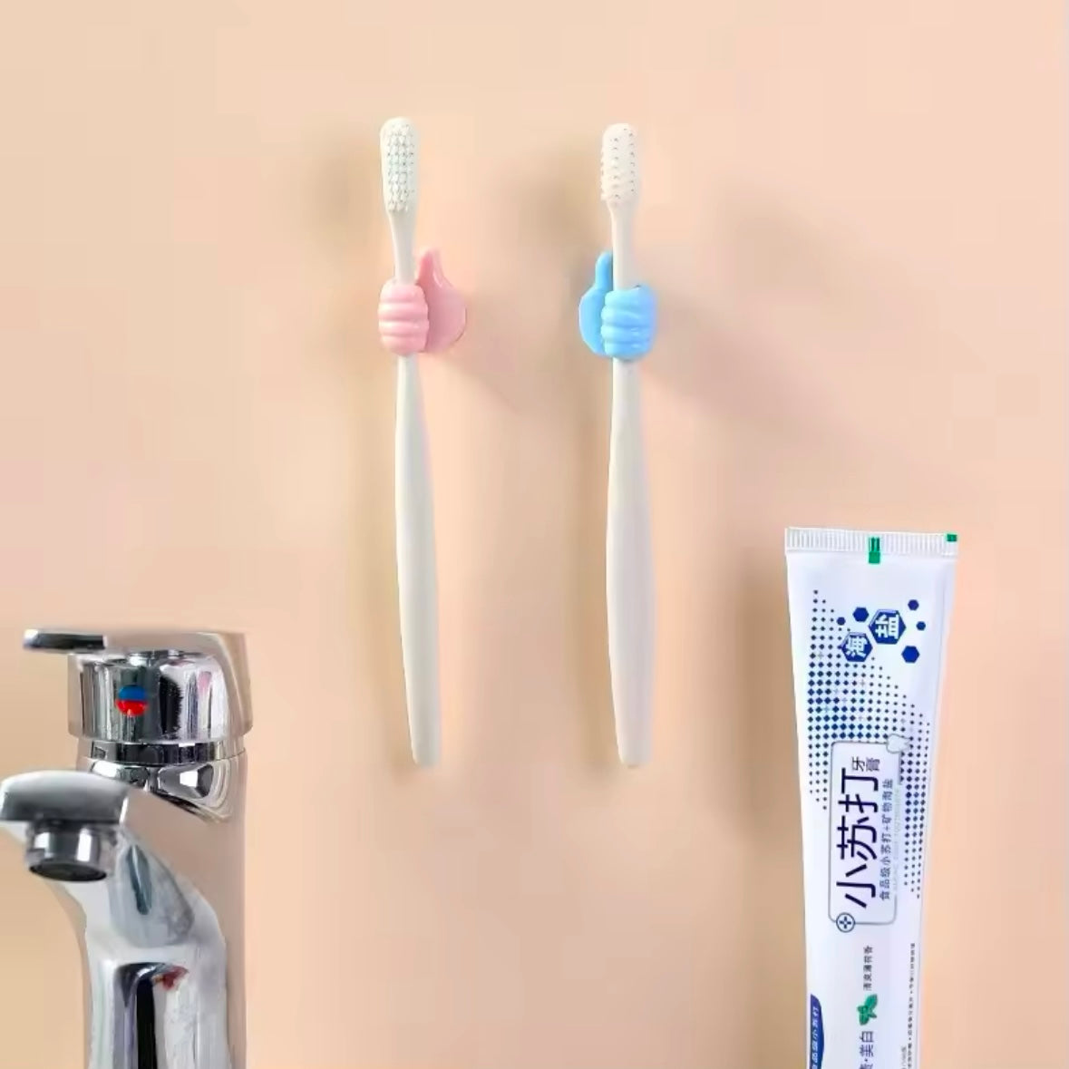 Handy Clip Holders